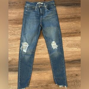 Women’s Levi’s high rise super Skinny Jeans